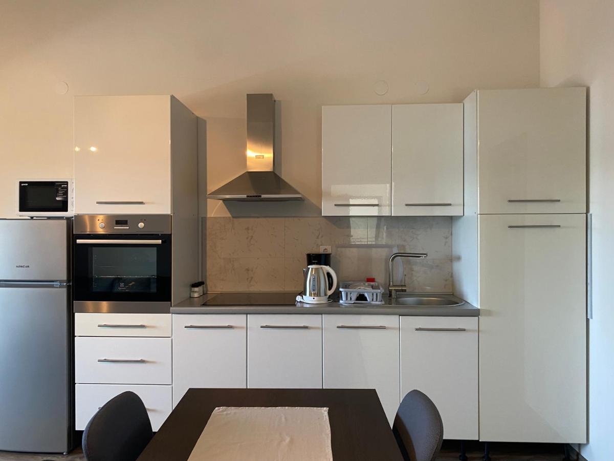 Villa Livi - Luxury Sea View Appartments 梅杜林 外观 照片