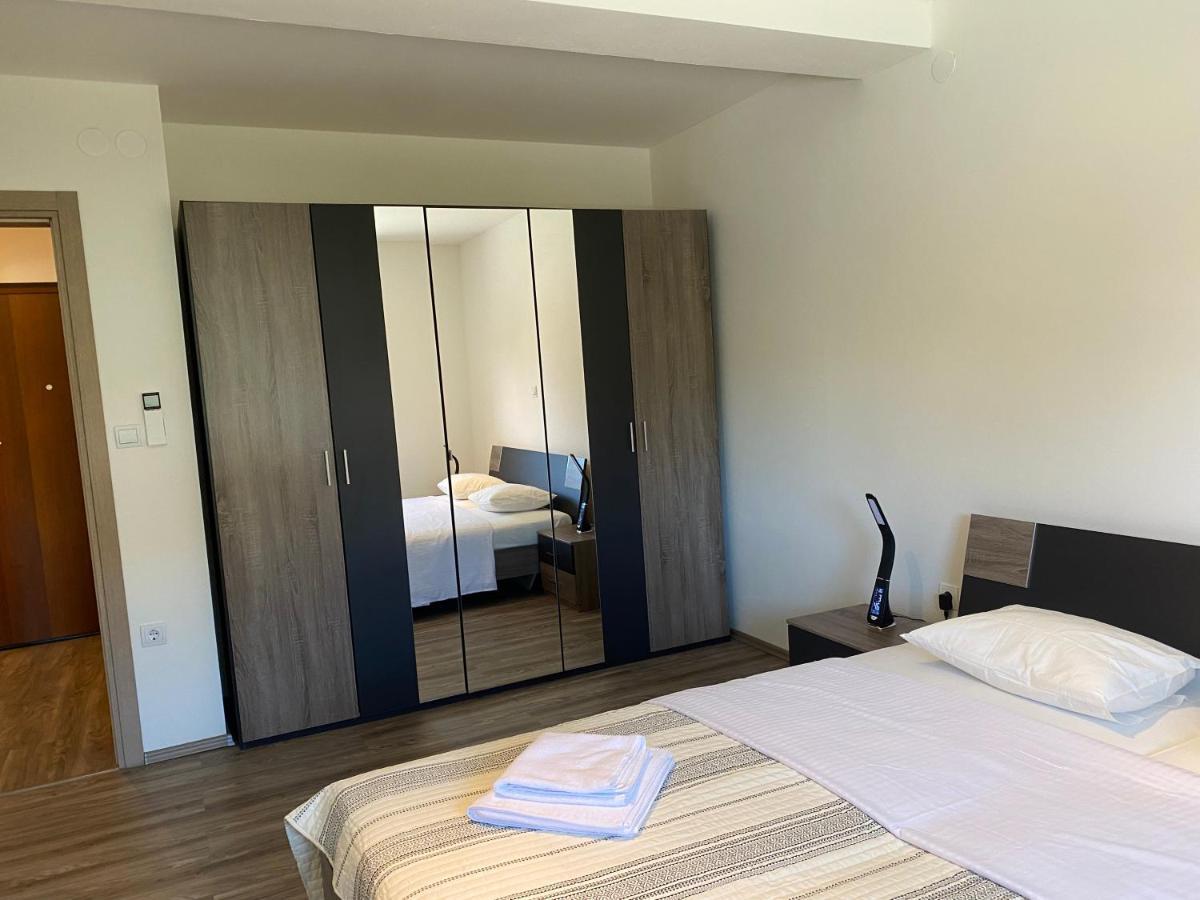 Villa Livi - Luxury Sea View Appartments 梅杜林 外观 照片